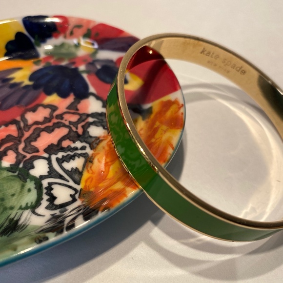 Discontinued Kate Spade Idiom Enamel Green Bracelet/Bangle 12K Gold Plate - Picture 1 of 6